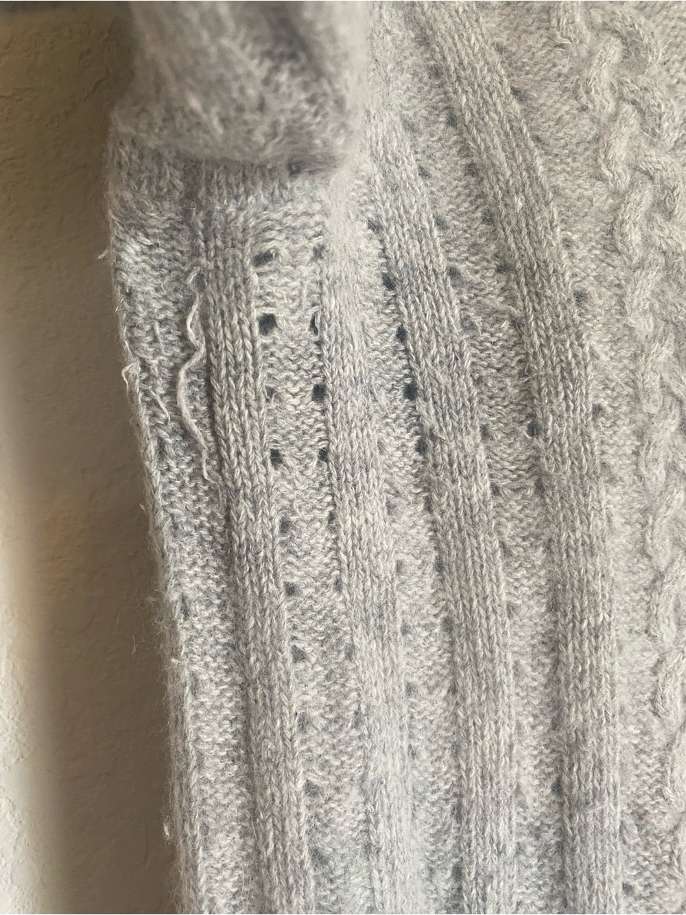 Banana Republic Grey Off-The-Shoulder Cable Knit Sweater - Picture 5 of 14